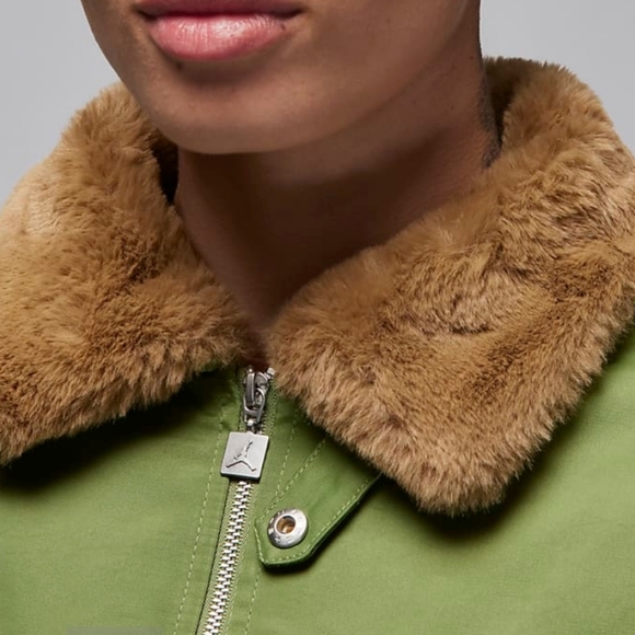 NWT Women's / UNISEX JORDAN OVERSIZED Bomber Jacket - Picture 4 of 7